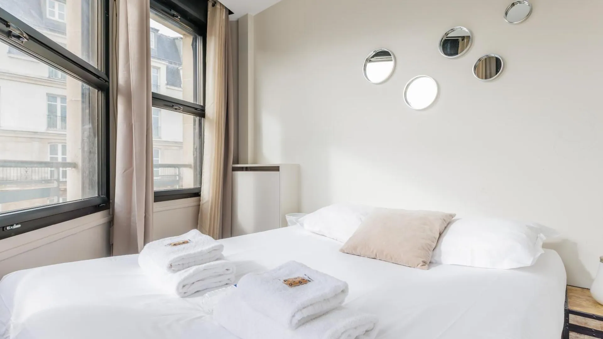 Apartment Cmg Residence Saint Lazare Paris