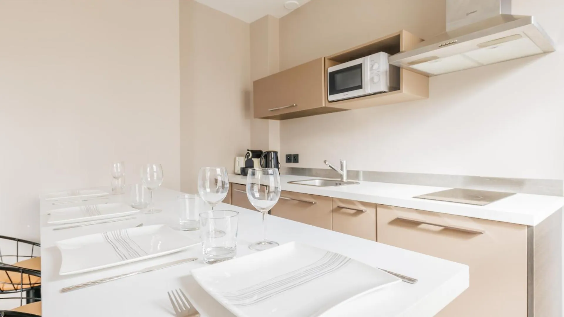Apartment Cmg Residence Saint Lazare Paris