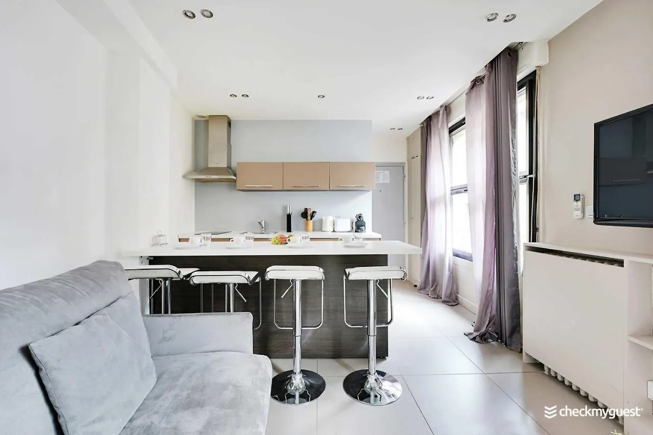 Cmg Residence Saint Lazare Paris
